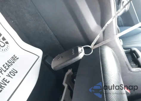 2022 Kia Sorento S z USA, uszkodzony, nr VIN 5XYRL4LC5NG140199